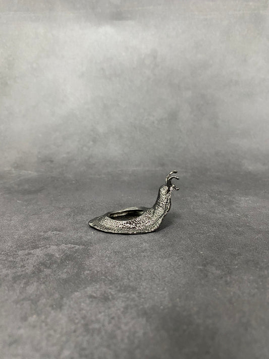 Snail Stand