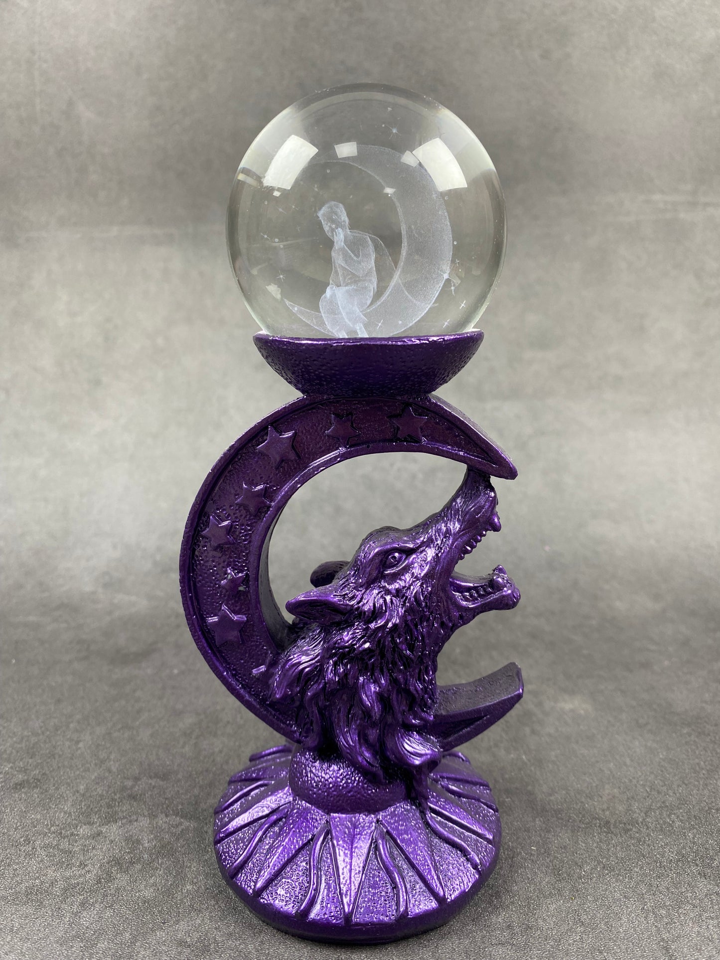 Wolf & Moon Stand